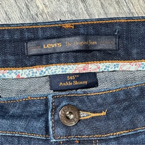 Ladies LEVI’S 545 Dark Wash 545 Ankle Skinny Jeans 16 - Picture 6 of 10